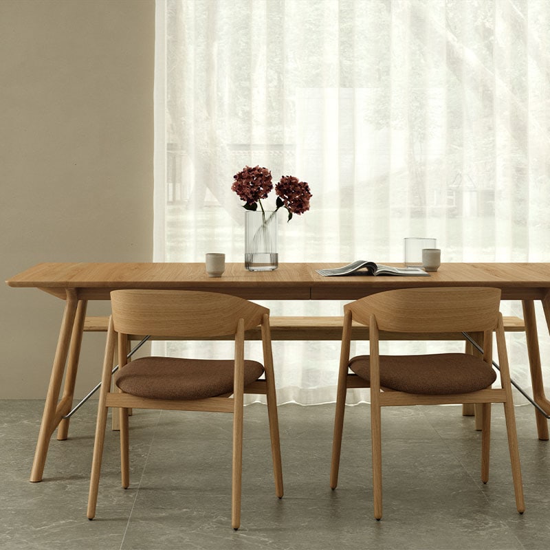 Beautiful, modern classic T7 dining table - Soft style & expression